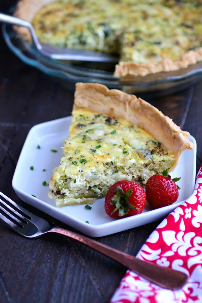 You'll want to dig in and devour this Roasted Broccoli and Swiss Quiche!