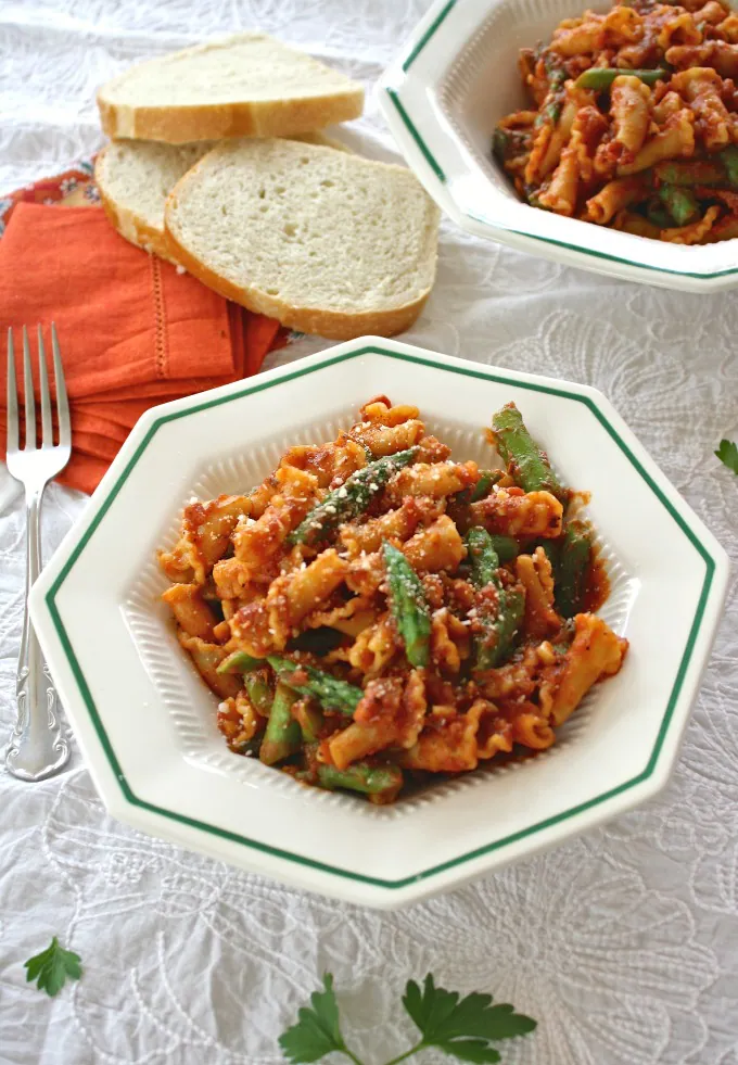 Pasta with Asparagus and Pancetta makes a great meal!