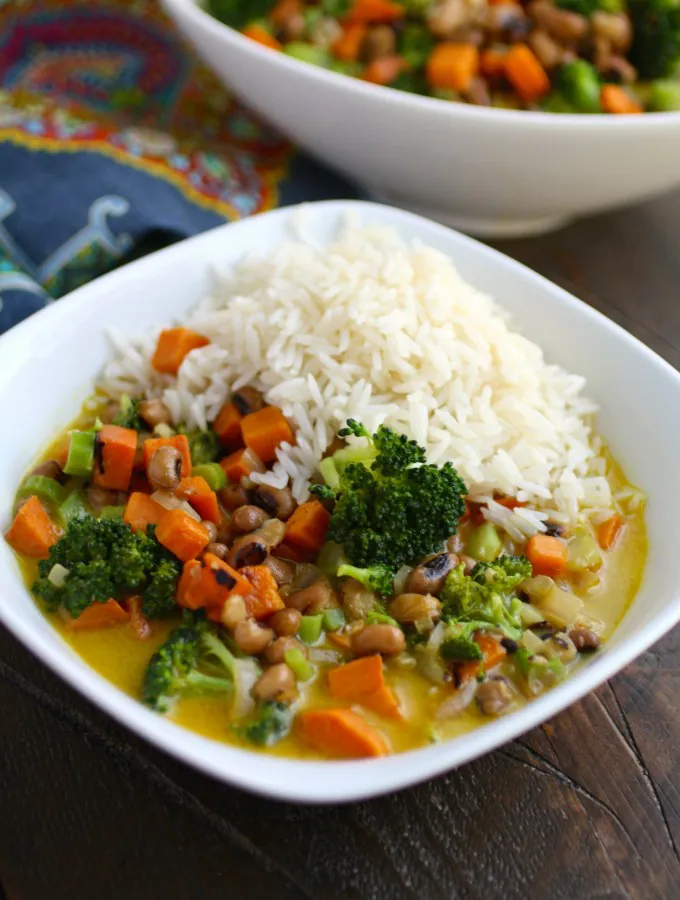Sweet Potato & Black-Eyed Pea Curry is a fabulous Meatless Monday meal!