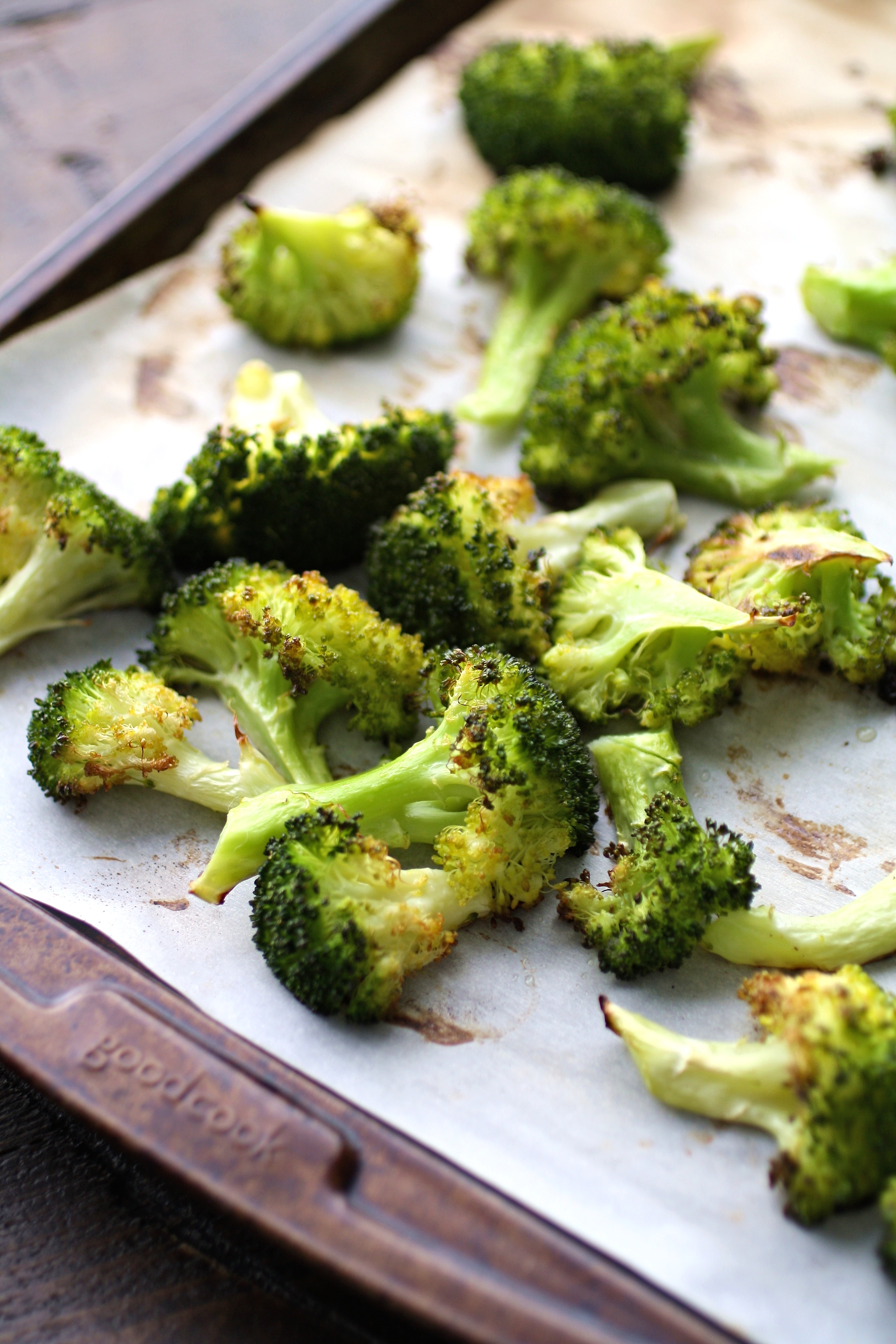 Roasted broccoli is so flavorful! Roasted Broccoli and Swiss Quiche is a delight!