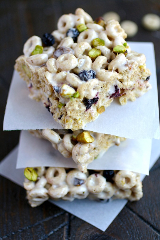 Blueberry-Pistachio Marshmallow Cereal Bars make a great after-school treat!